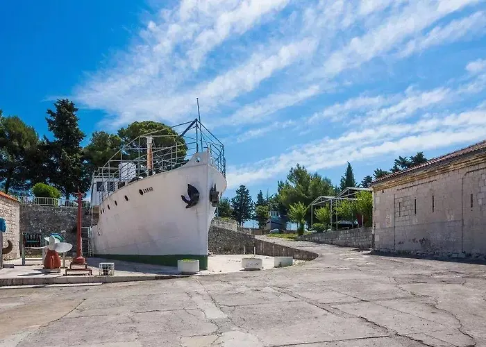 One Bedroom Appartement