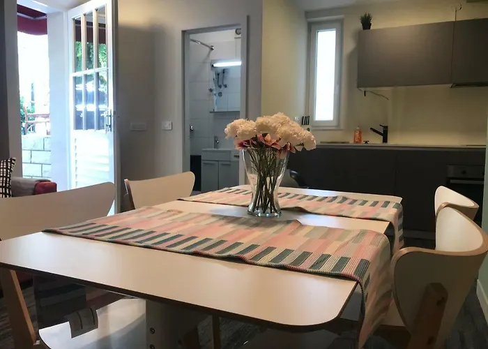 One Bedroom * Split